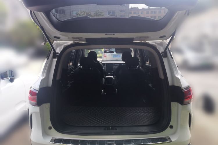 Used CHANGAN OSHAN COSPro 2021 1.5T Automatic Luxury 6-Seater Trunk