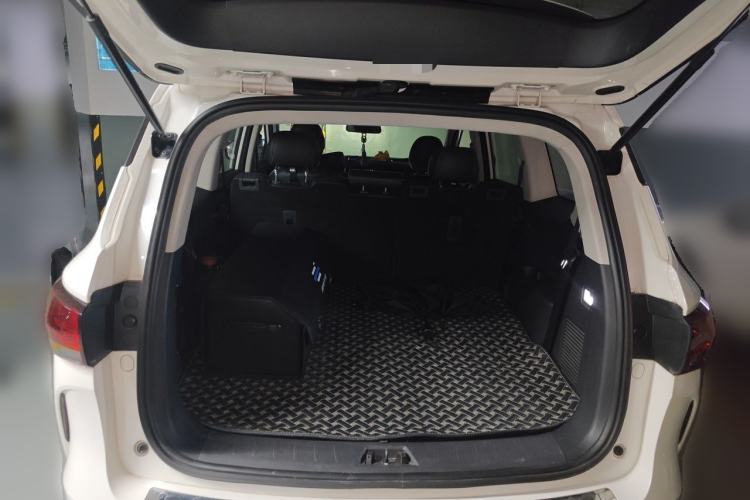 Used CHANGAN OSHAN COSPro 2021 1.5T Automatic Flagship 7-Seater Trunk