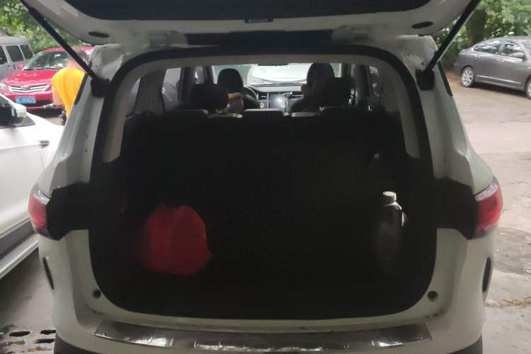 Used CHANGAN OSHAN COSPro 2021 1.5T Automatic Flagship 7-Seater Trunk