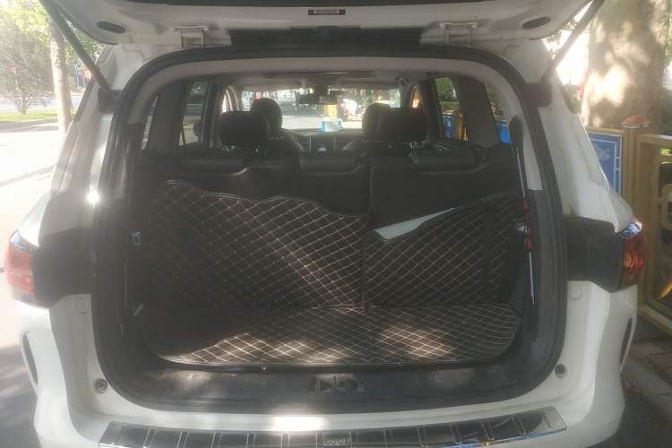 Used CHANGAN OSHAN COSPro 2021 1.5T Automatic Flagship 7-Seater Trunk