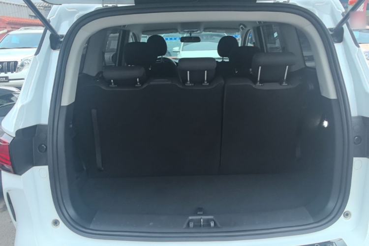 Used CHANGAN OSHAN COSPro 2021 1.5T Manual Elite 7-Seater Trunk