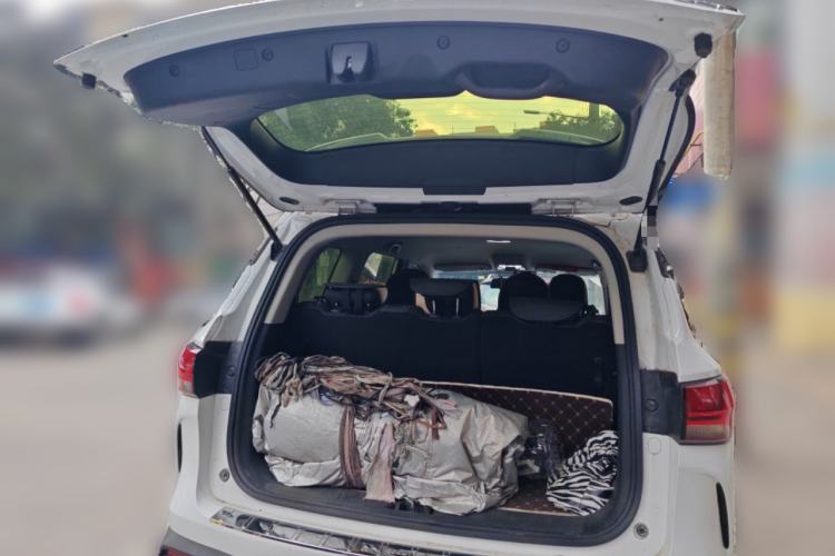 Used CHANGAN OSHAN COSPro 2021 1.5T Manual Elite 7-Seater Trunk