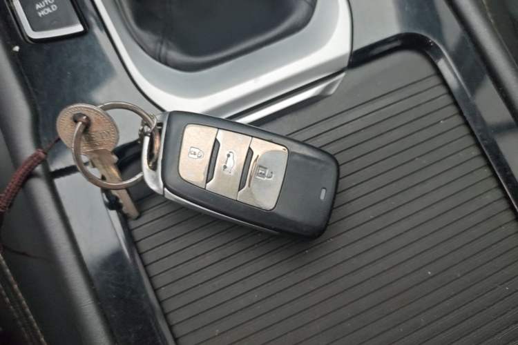Used CHANGAN OSHAN COSPro 2021 1.5T Manual Luxury 7-Seater Vehicle Key