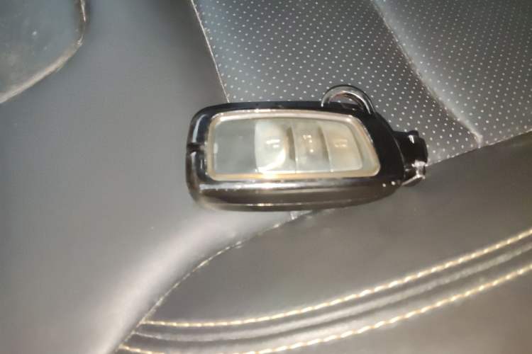 Used CHANGAN OSHAN COSPro 2021 1.5T Automatic Flagship 7-Seater Vehicle Key