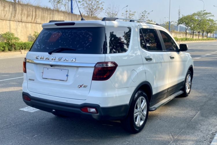 Used CHANGAN OSHAN CX70 2016 1.6L Manual Luxury Model Exterior 4
