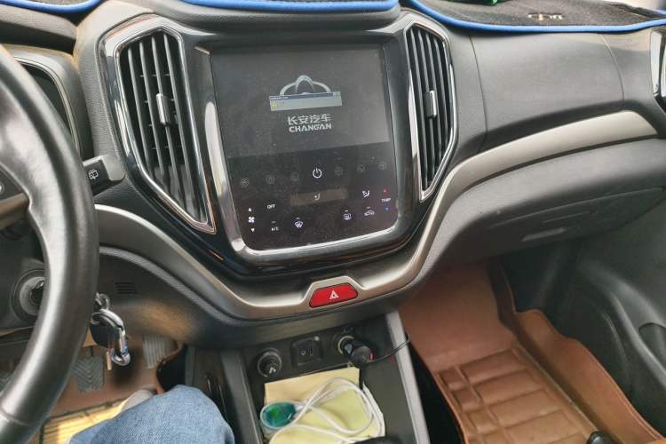 Used CHANGAN OSHAN CX70 2016 1.6L Manual Elite Model Audio And AC Panel