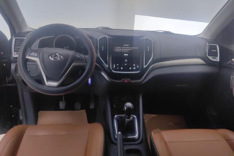 Used CHANGAN OSHAN CX70 2016 1.6L Manual Smart Connect Version Center Console