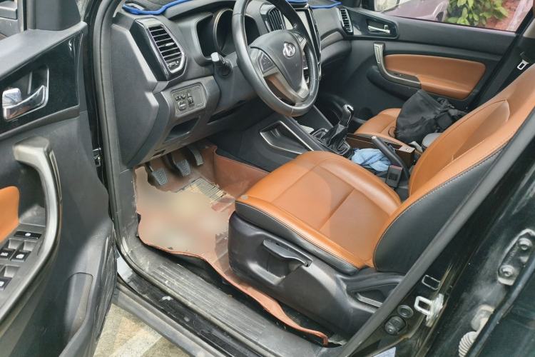 Used CHANGAN OSHAN CX70 2016 1.6L Manual Elite Model Driver Seat