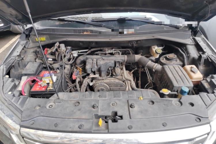 Used CHANGAN OSHAN CX70 2016 1.6L Manual Sport Model Engine Bay