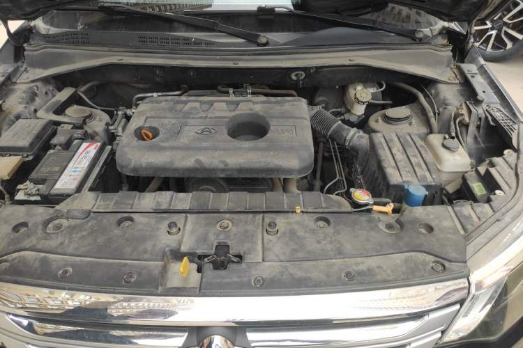 Used CHANGAN OSHAN CX70 2016 1.6L Manual Luxury Model Engine Bay