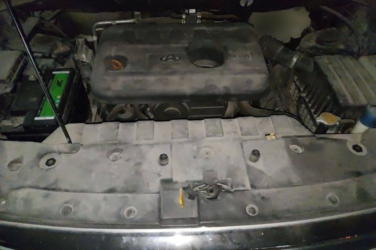 Used CHANGAN OSHAN CX70 2016 1.6L Manual Smart Connect Version Engine Bay