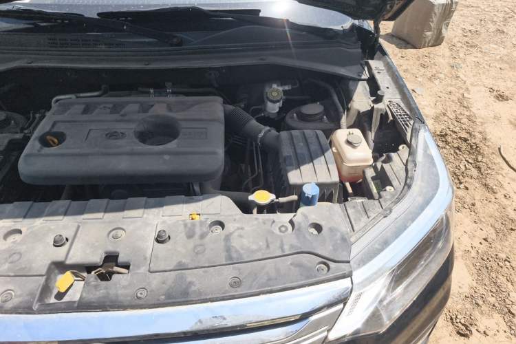 Used CHANGAN OSHAN CX70 2016 1.6L Manual Luxury Model Engine Bay Left