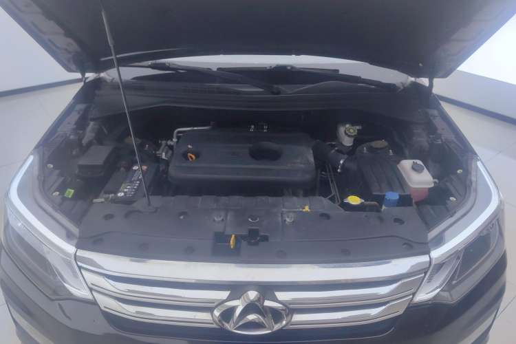 Used CHANGAN OSHAN CX70 2016 1.6L Manual Smart Connect Version Engine Bay