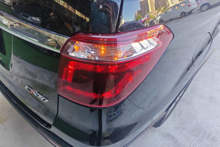 Used CHANGAN OSHAN CX70 2016 1.6L Manual Luxury Model Exterior 1