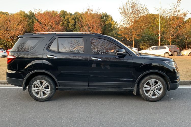 Used CHANGAN OSHAN CX70 2016 1.6L Manual Luxury Model Exterior 2