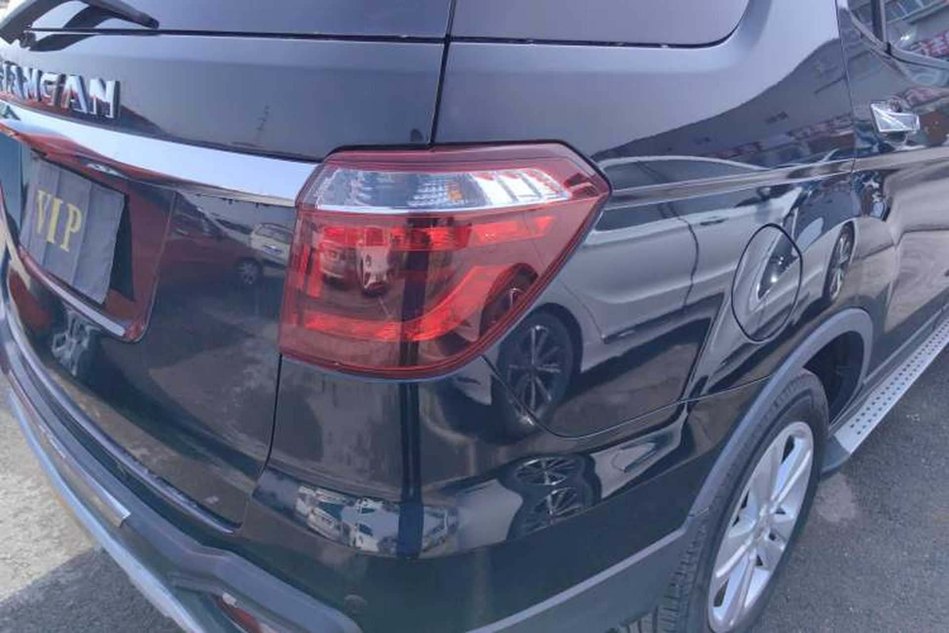 Used CHANGAN OSHAN CX70 2016 1.6L Manual Luxury Model Exterior 3