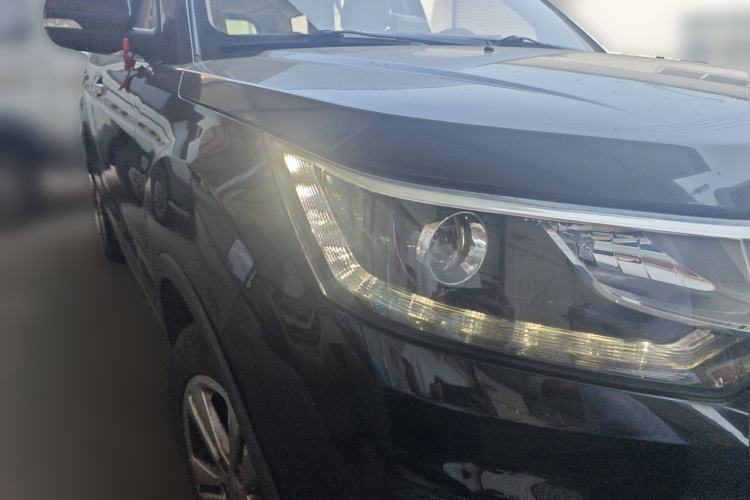 Used CHANGAN OSHAN CX70 2016 1.6L Manual Elite Model Front Right 45 Deg
