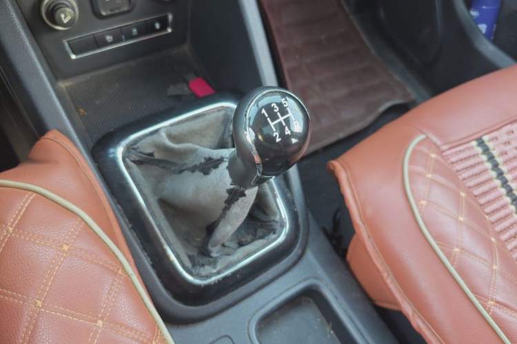 Used CHANGAN OSHAN CX70 2016 1.6L Manual Elite Model Gear Lever