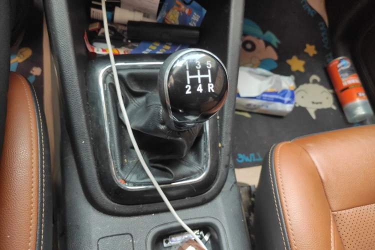 Used CHANGAN OSHAN CX70 2016 1.6L Manual Luxury Model Gear Lever