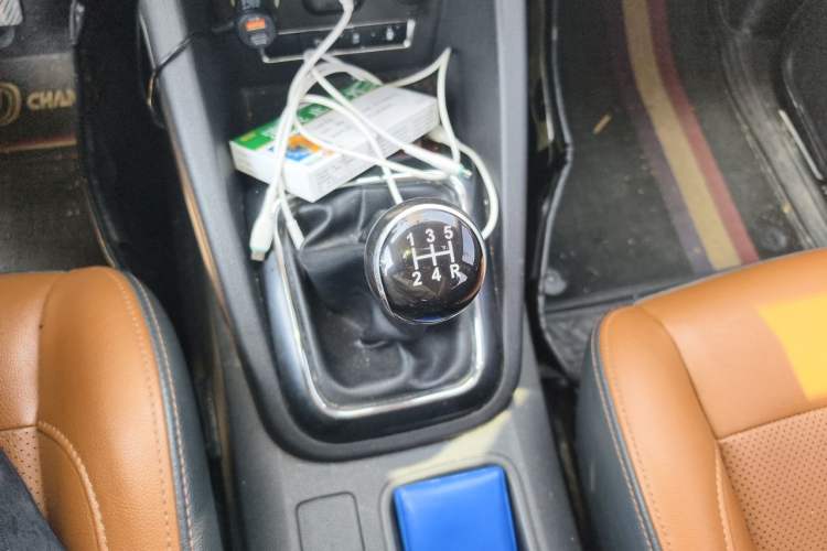 Used CHANGAN OSHAN CX70 2016 1.6L Manual Luxury Model Gear Lever