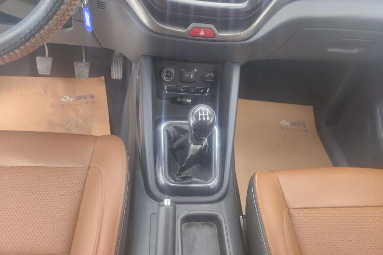 Used CHANGAN OSHAN CX70 2016 1.6L Manual Smart Connect Version Gear Lever