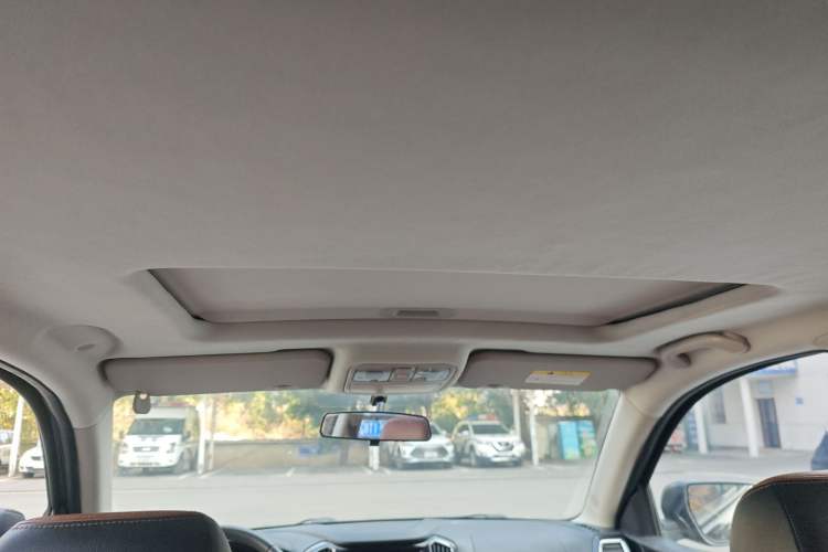 Used CHANGAN OSHAN CX70 2016 1.6L Manual Luxury Model Headliner