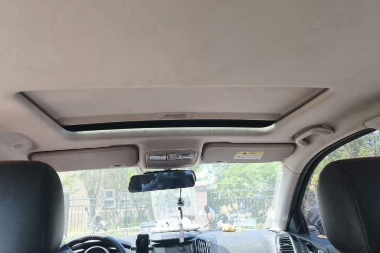 Used CHANGAN OSHAN CX70 2016 1.6L Manual Luxury Model Headliner