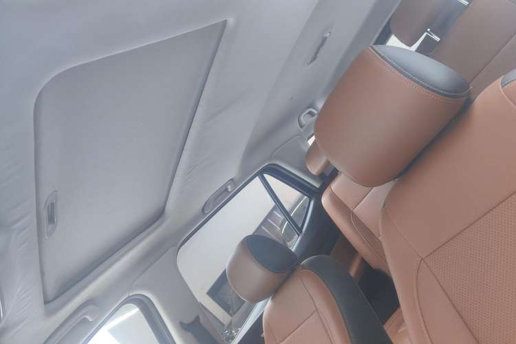 Used CHANGAN OSHAN CX70 2016 1.6L Manual Smart Connect Version Headliner