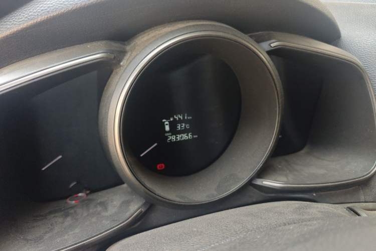 Used CHANGAN OSHAN CX70 2016 1.6L Manual Elite Model Instrument Cluster