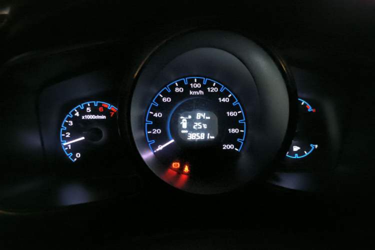 Used CHANGAN OSHAN CX70 2016 1.6L Manual Luxury Model Instrument Cluster