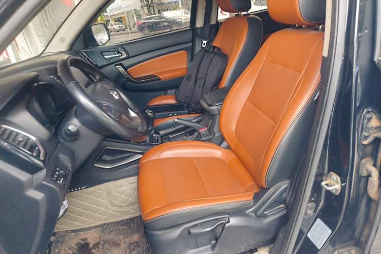 Used CHANGAN OSHAN CX70 2016 1.6L Manual Luxury Model Left Front Seat
