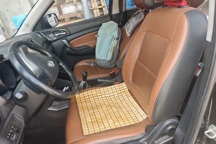 Used CHANGAN OSHAN CX70 2016 1.6L Manual Elite Model Left Front Seat