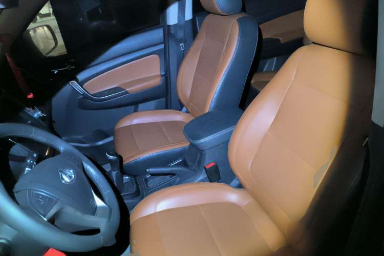 Used CHANGAN OSHAN CX70 2016 1.6L Manual Luxury Model Left Front Seat