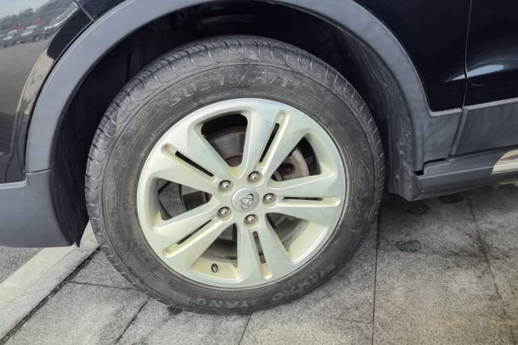 Used CHANGAN OSHAN CX70 2016 1.6L Manual Luxury Model Left Front Wheel Hub
