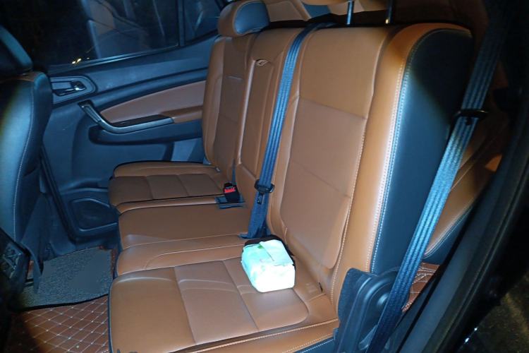 Used CHANGAN OSHAN CX70 2016 1.6L Manual Luxury Model Left Rear Seat