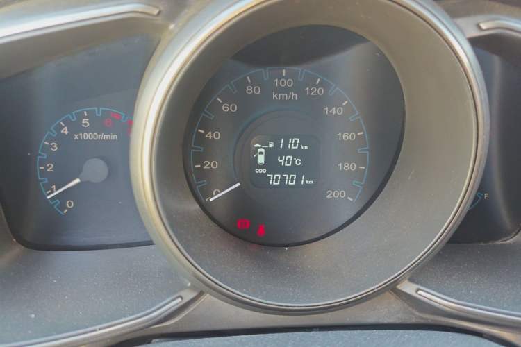 Used CHANGAN OSHAN CX70 2016 1.6L Manual Elite Model Odometer Close Up
