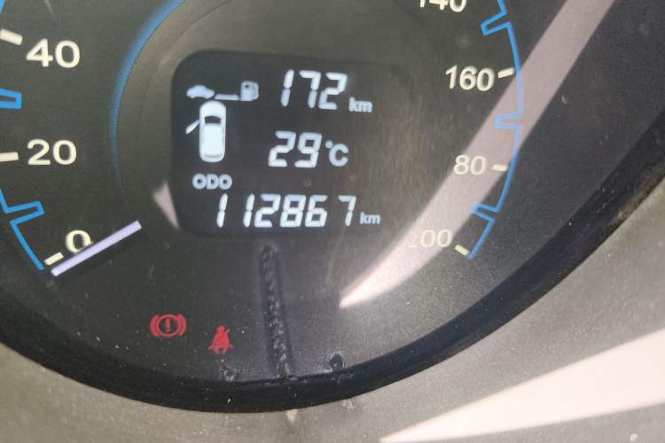 Used CHANGAN OSHAN CX70 2016 1.6L Manual Luxury Model Odometer Close Up