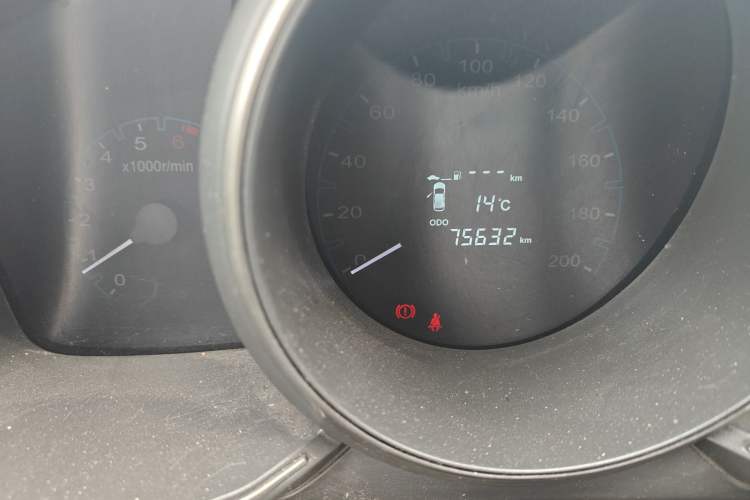 Used CHANGAN OSHAN CX70 2016 1.6L Manual Elite Model Odometer Close Up