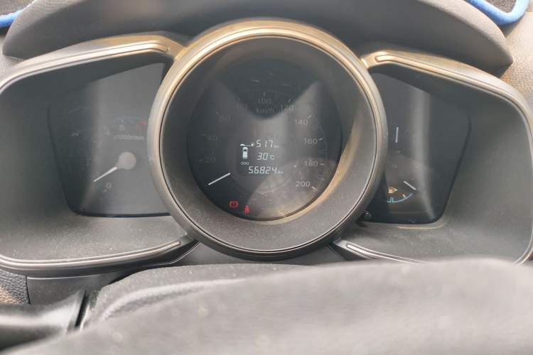 Used CHANGAN OSHAN CX70 2016 1.6L Manual Elite Model Odometer Close Up