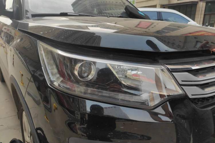 Used CHANGAN OSHAN CX70 2016 1.6L Manual Luxury Model Right Front Headlight