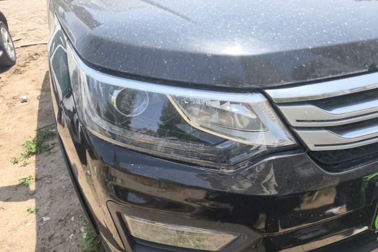 Used CHANGAN OSHAN CX70 2016 1.6L Manual Luxury Model Right Front Headlight