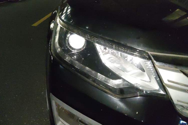 Used CHANGAN OSHAN CX70 2016 1.6L Manual Smart Connect Version Right Front Headlight