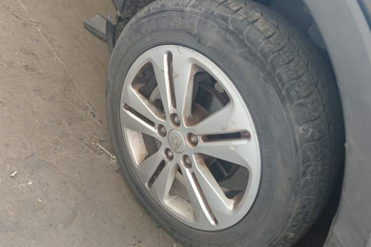 Used CHANGAN OSHAN CX70 2016 1.6L Manual Elite Model Right Front Wheel Hub