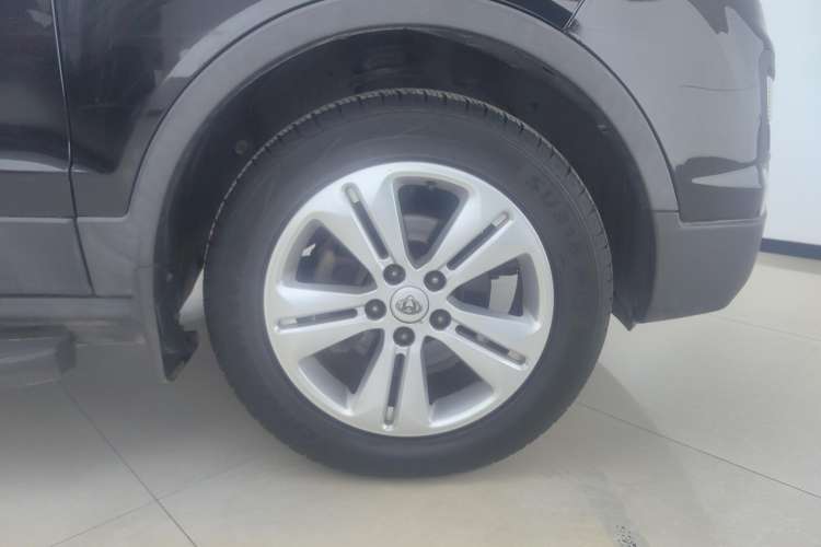 Used CHANGAN OSHAN CX70 2016 1.6L Manual Smart Connect Version Right Front Wheel Hub