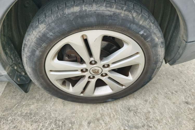 Used CHANGAN OSHAN CX70 2016 1.6L Manual Elite Model Right Front Wheel Hub
