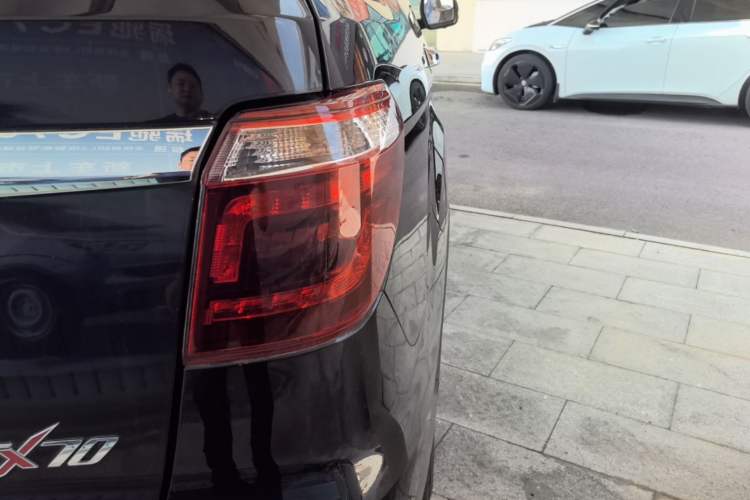 Used CHANGAN OSHAN CX70 2016 1.6L Manual Luxury Model Right Rear Taillight