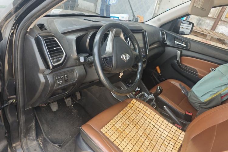 Used CHANGAN OSHAN CX70 2016 1.6L Manual Elite Model Steering Wheel