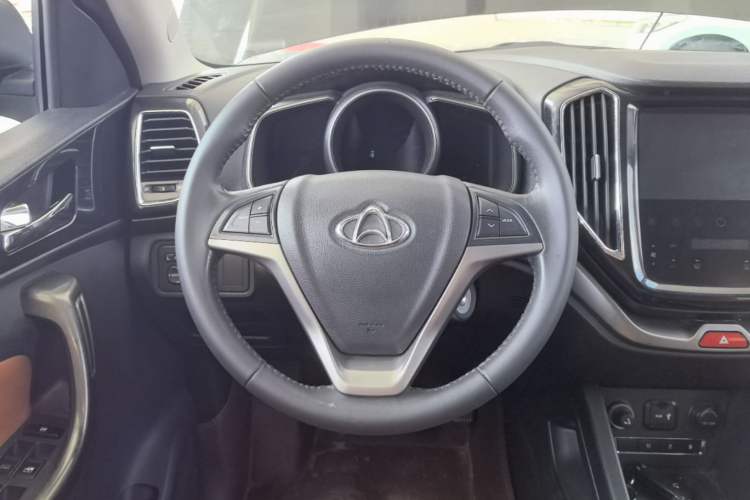 Used CHANGAN OSHAN CX70 2016 1.6L Manual Luxury Model Steering Wheel