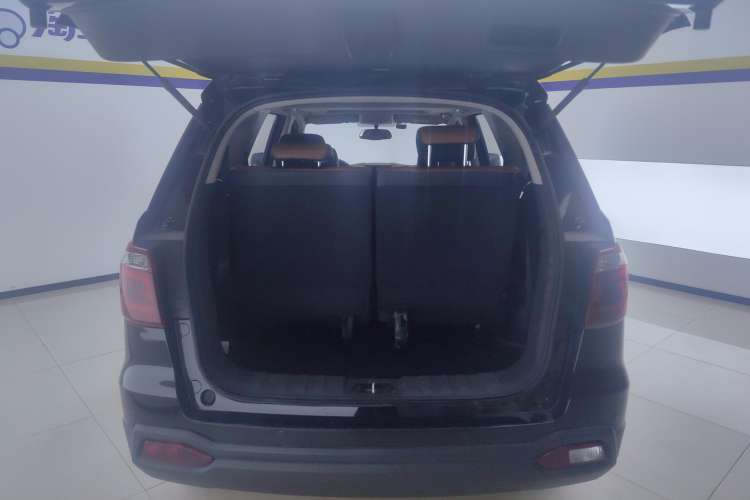 Used CHANGAN OSHAN CX70 2016 1.6L Manual Smart Connect Version Trunk