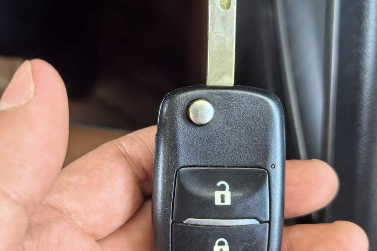 Used CHANGAN OSHAN CX70 2016 1.6L Manual Luxury Model Vehicle Key